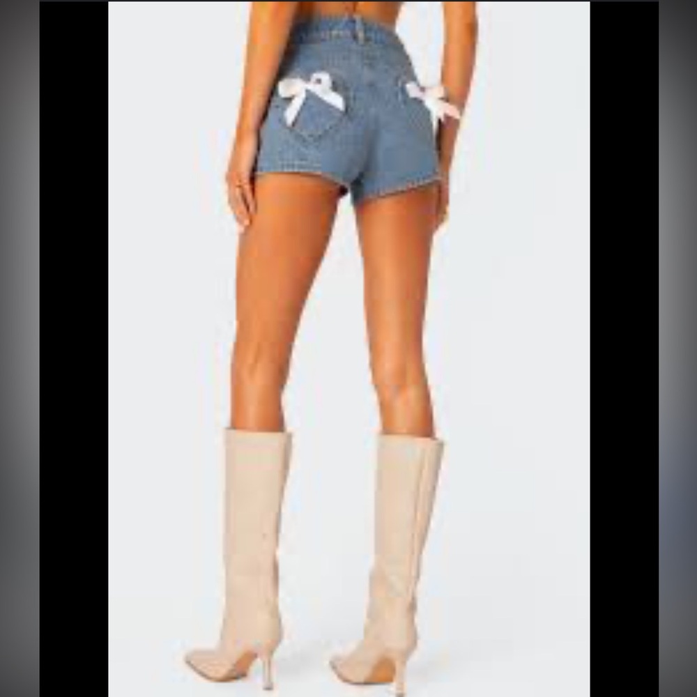 New With Tag Edikted Women's Shorts Cheeky Bow Detail Jean Shorts Size XL